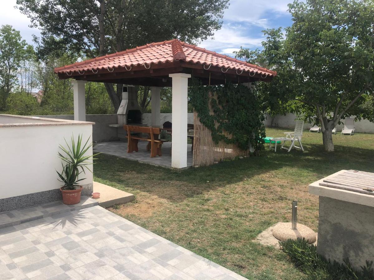 נין Holiday Home Visnja מראה חיצוני תמונה