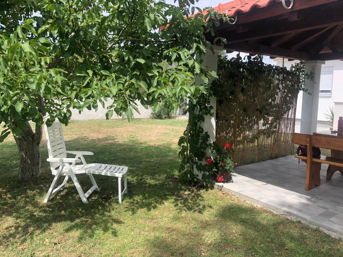 נין Holiday Home Visnja מראה חיצוני תמונה