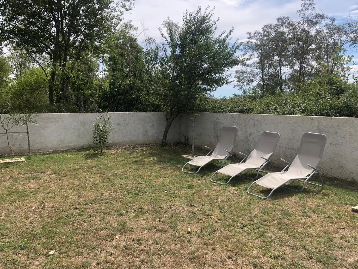 נין Holiday Home Visnja מראה חיצוני תמונה