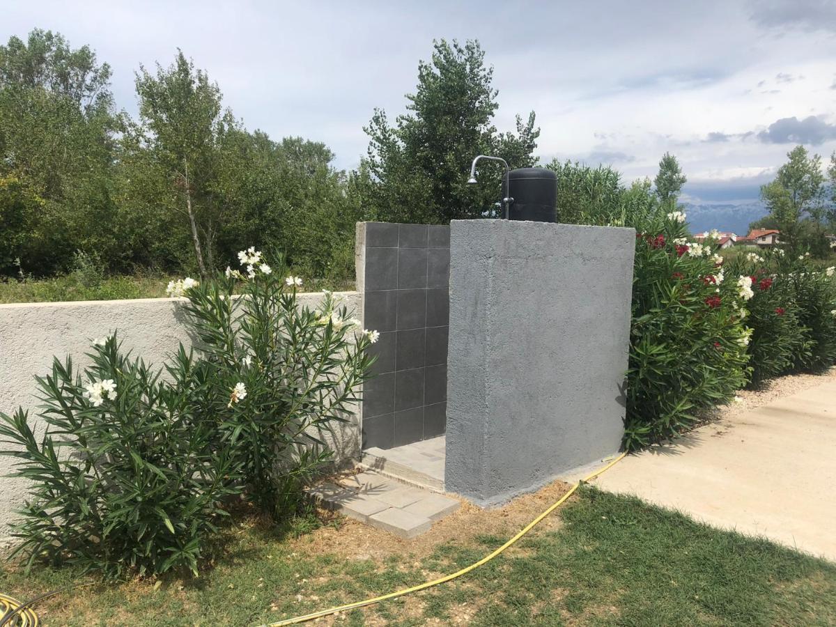 נין Holiday Home Visnja מראה חיצוני תמונה