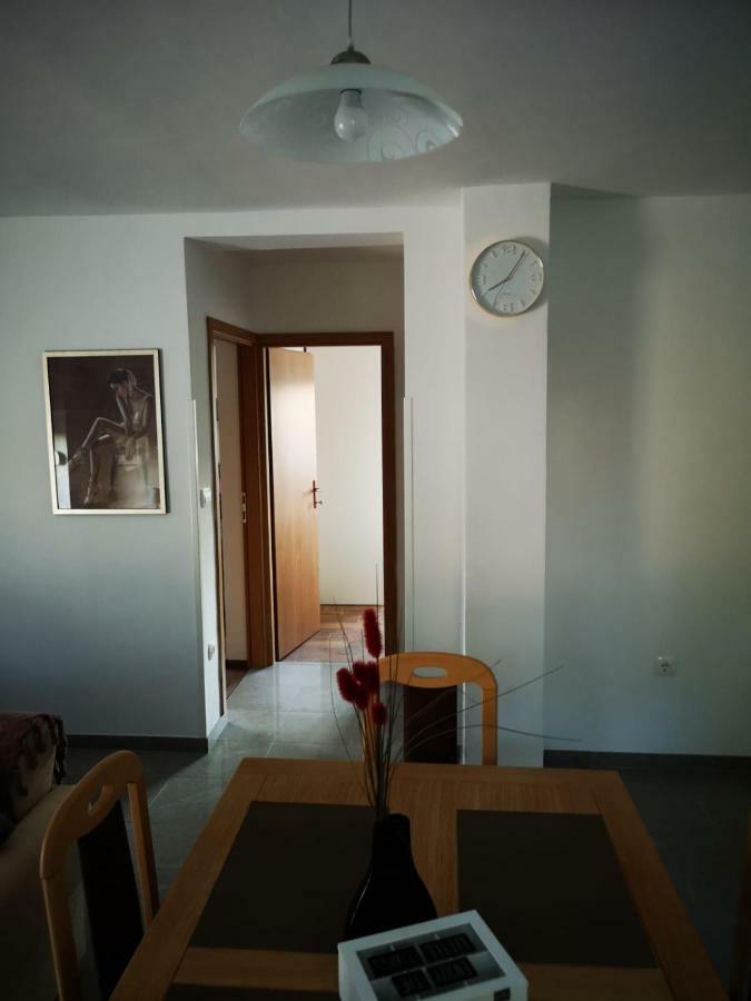 נין Holiday Home Visnja מראה חיצוני תמונה
